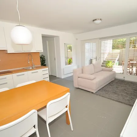 Atrium Flat In The Lägenhet *